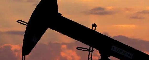 «Черное золото» дешевеет: Дисконтом по российскому бюджету