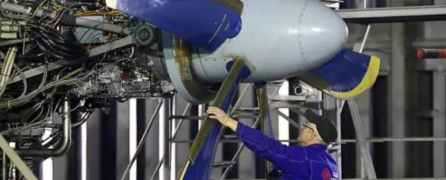 Для вертолётов создан двигатель, а самолёты пока отдыхают без моторов