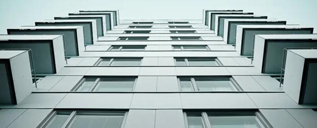 Российские бабушки научились обманывать ипотечников лучше мошенников ‒ блогер