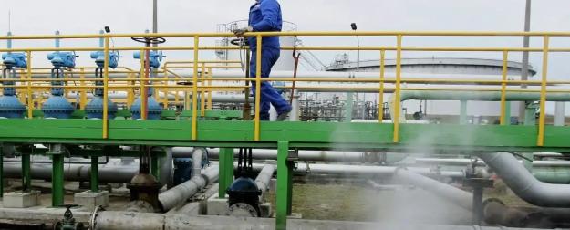 Энергетическая война: Киев перекрывает поставки нефти в Восточную Европу