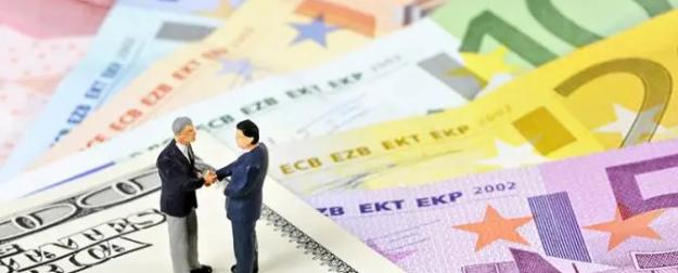 Россия, воюя с Западом, «подставилась» на триллион, а может, и больше