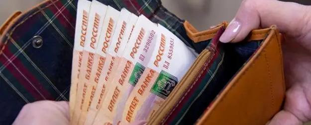 Без наличных в доме или счета в банке даже инфляция кажется выше