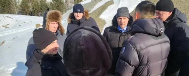 «Товарищ Си Цзиньпин, помогите нам школу построить, у наших не выходит»