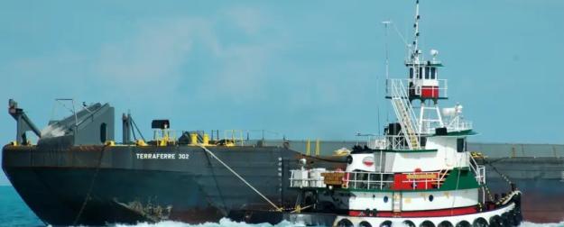 Торговое судно впервые отразило вооруженное нападение пиратов