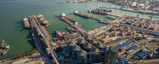 Новороссийск оправился от атаки ВСУ: терминал грузит нефть на полную