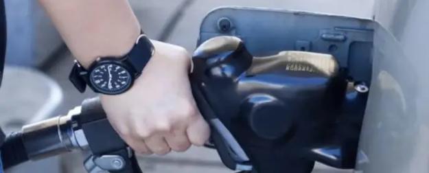 Ценовой разбег: в России узнали, где доступное и непомерно дорогое топливо