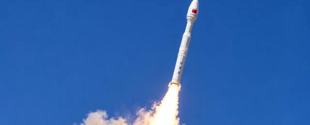 Китай вывел на орбиту первую тройку спутников «Дитин-01»