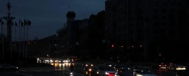 Украина во тьме: отключения света по регионам до 14 часов