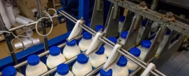 Инфляция толкает в голодовку: россияне стали отказываться от молочки Инфляция толкает в голодовку: россияне стали отказываться от молочки