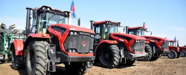 Новая Россия продолжает борьбу за воду и расширяет машинно-тракторный парк