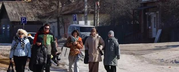 Почему в России для кого-то небо в алмазах, а для кого-то — сплошной мрак Почему в России для кого-то небо в алмазах, а для кого-то — сплошной мрак