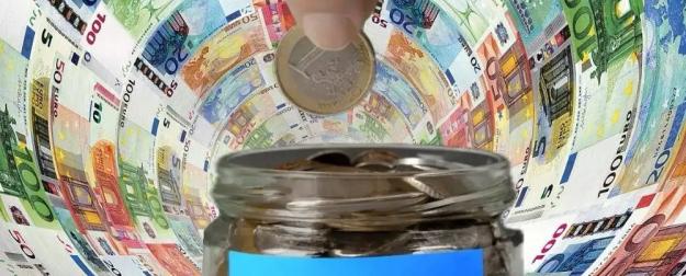 Дыра в бюджете растёт: Украина не может себя содержать