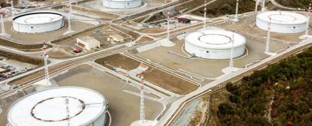 Нефть девать некуда: РФ поняла, что надо строить стратегические хранилища