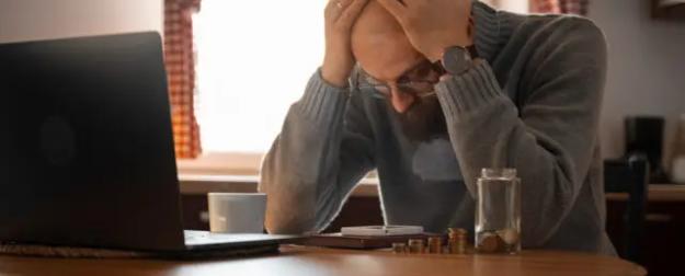 Скрытая безработица рванула вверх: сотни тысяч россиян остались не у дел