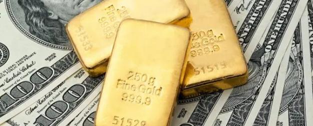 Золото ставит новые рекорды — запахло девальвацией доллара