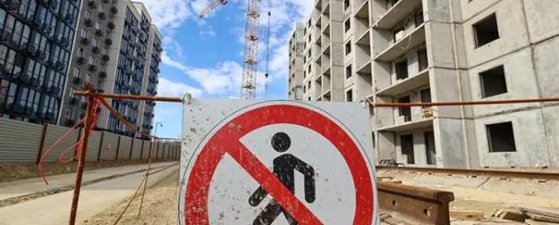 В глубинке — дефицит новых квартир: строится лишь Москва