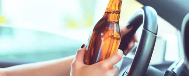 Деньги против алкоголя: россиян мотивировали ловить пьяных водителей Деньги против алкоголя: россиян мотивировали ловить пьяных водителей