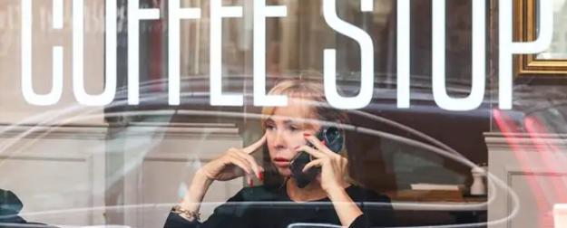 Иностранные слова приказано гнать с вывесок: последствиях для бизнеса