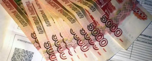 «Коммуналка» обрастает долгами, в «минусе» уже больше 400 млрд