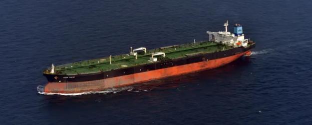 Пираты из США впервые не смогли захватить венесуэльский танкер