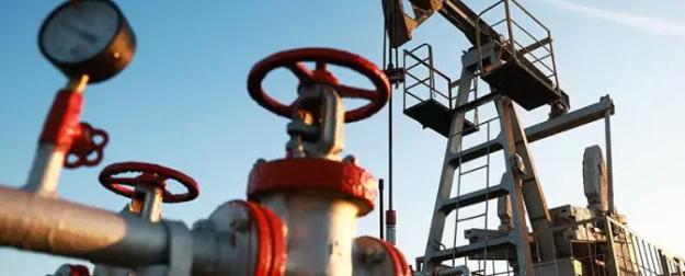 Погонятся ли за нефтью российские цены на бензин