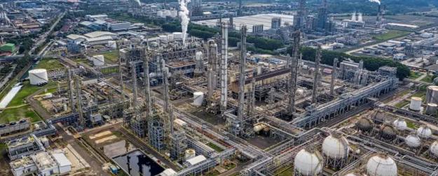 Перекупы на выход: отменен запрет на экспорт российского бензина