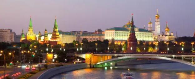 Ад для турбизнеса: иностранцы прекращают поездки в Россию