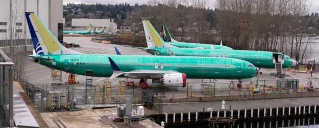 Boeing уходит в окончательное пике Boeing уходит в окончательное пике
