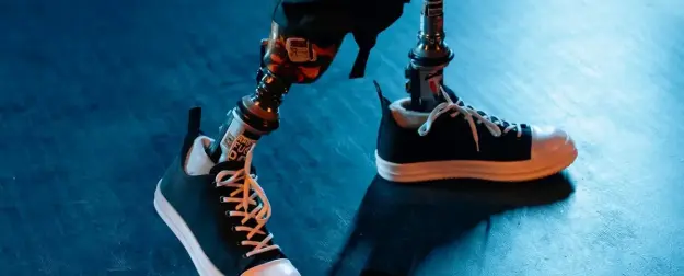 Немецкий гигант Adidas скатился до максимальных убытков