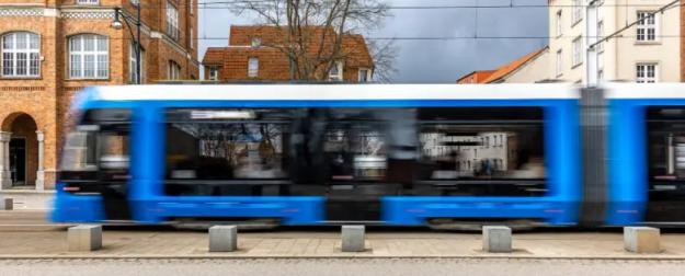 Транспорт Петербурга внезапно подорожал: город запросил ещё 100 млрд рублей