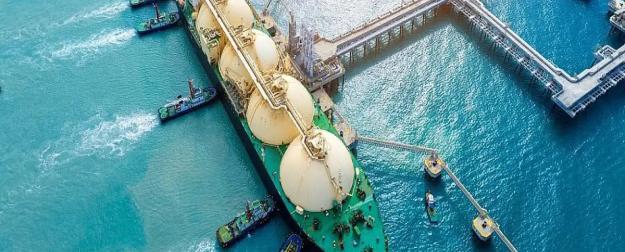 Европе неспокойно с газом: танкеры с СПГ из США меняют курс прямо в пути