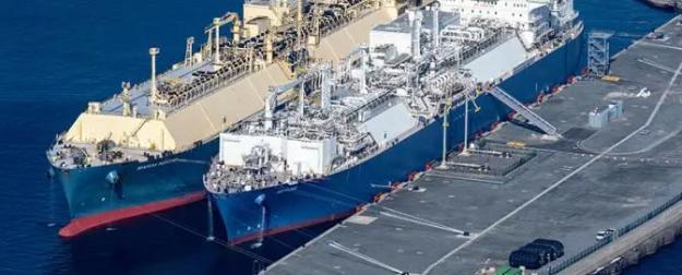 Азия с Европой вот-вот передерутся за СПГ. Россия подсчитывает прибыли