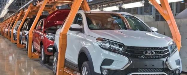 Российский автопром медленно переезжает за рубеж Российский автопром медленно переезжает за рубеж