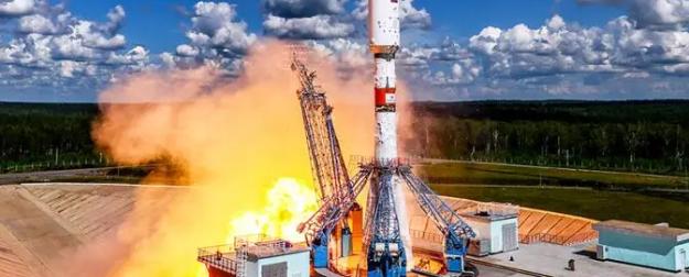 Русский космос: Маск и Безос дико завидуют, читая доклады Мантурова Русский космос: Маск и Безос дико завидуют, читая доклады Мантурова