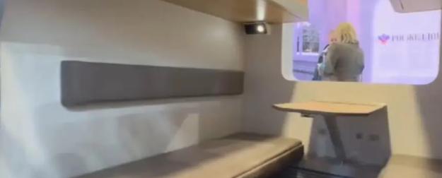 Плацкарт будущего: в РФ впервые показали новинку РЖД – вагон габарита Т