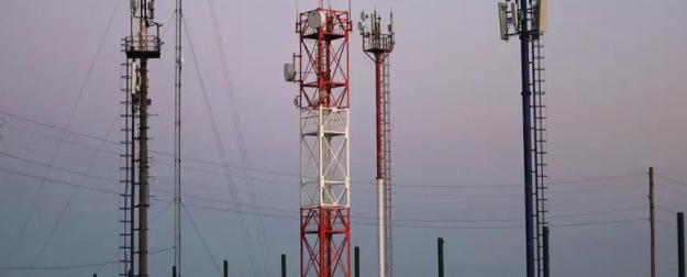 Без звонков и интернета: на Украине начала сыпаться система связи