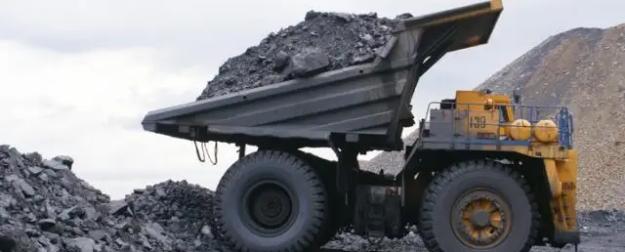 «Денег нет даже на зарплаты»: угольная отрасль Кузбасса трещит по швам «Денег нет даже на зарплаты»: угольная отрасль Кузбасса трещит по швам