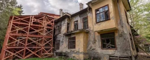 В Петербурге выставили на торги дачу Фаберже: что скрывает стартовая цена