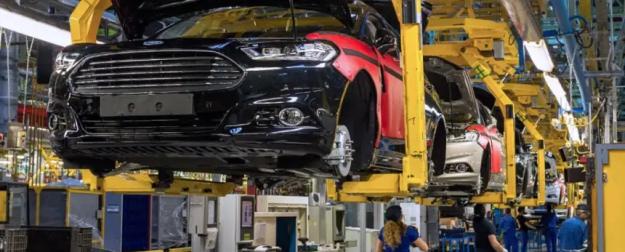 Немецкие автоконцерны не могут разорвать связи с Россией Немецкие автоконцерны не могут разорвать связи с Россией