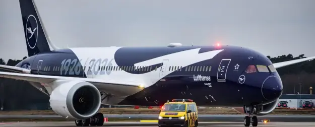 Немецкие авиакомпании требуют подключиться к нефтепроводам НАТО