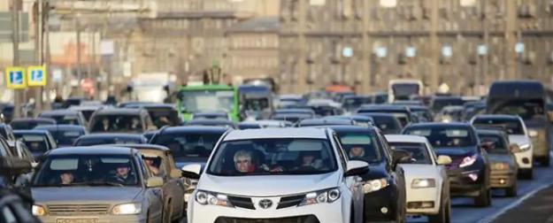 В погоне за «раритетом». Подержанная иномарка — хит продаж на годы вперёд