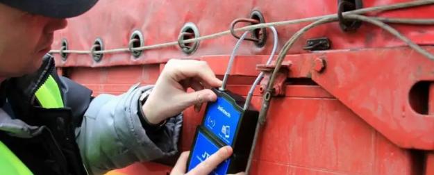 Электронные пломбы служат выявлению нелегального импорта. Но не без проблем