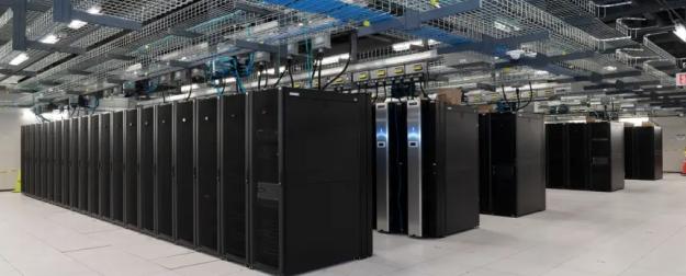 Двойной кризис: национальная электросеть США на грани коллапса