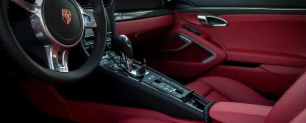 Немец никому не нужен: у Porsche обвал продаж пятнадцатилетнего уровня