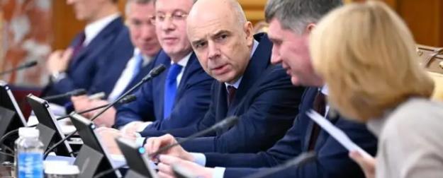 Никаких опасений по поводу того, что в РФ не останется денег, быть не может