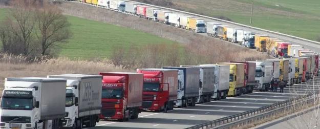 Почему Прибалтика все еще кормится торговлей с Россией