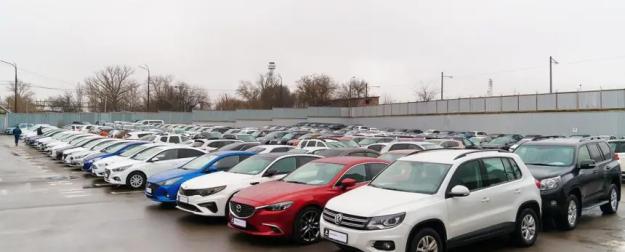 Затоваривание на авторынке России обернулось дефицитом