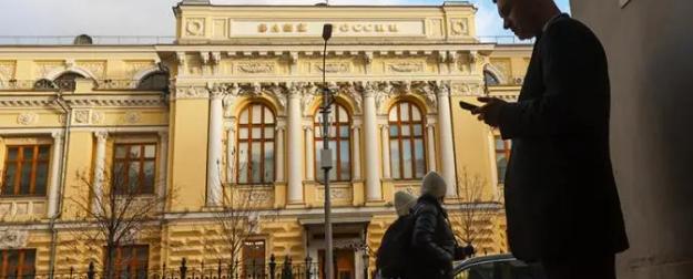 У «правильных» экономистов инфляция 7%, у «настоящих» — 16. И кто лукавит?