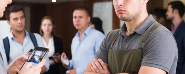 В Крыму - разгул «потребительского терроризма» заезжих зумеров