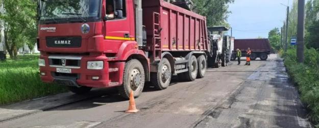 Новая Россия с помощью шефов строит и лечит, ремонтирует и производит Новая Россия с помощью шефов строит и лечит, ремонтирует и производит